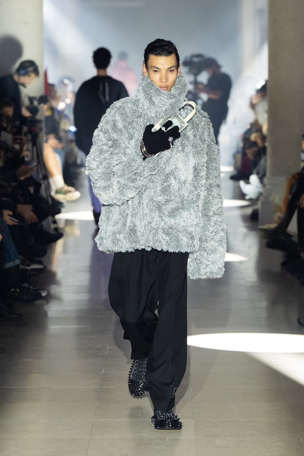 SINISTER MOUTH FAUX FUR JACKET｜GREY