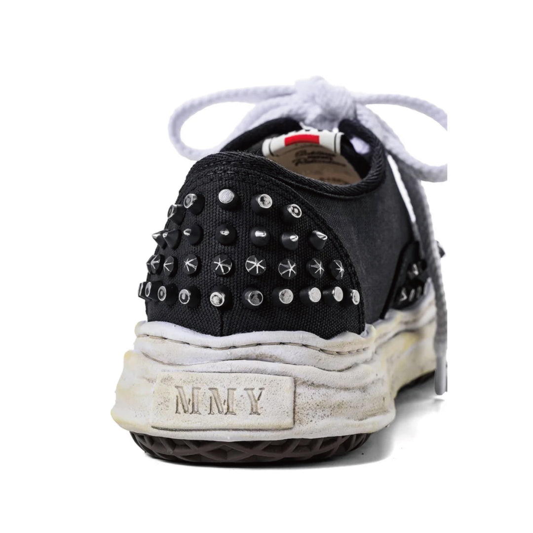 BAKER Original Sole Studded Paint Canvas Low-Top Sneaker ｜Black