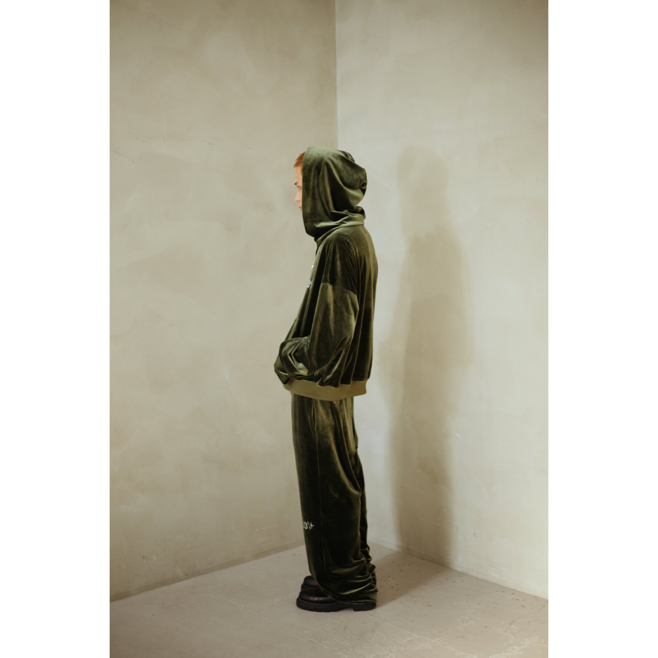 VELOUR TROUSERS｜GREEN