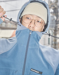 HILLY TERRAIN FLEECE JACKET｜STEEL BLUE