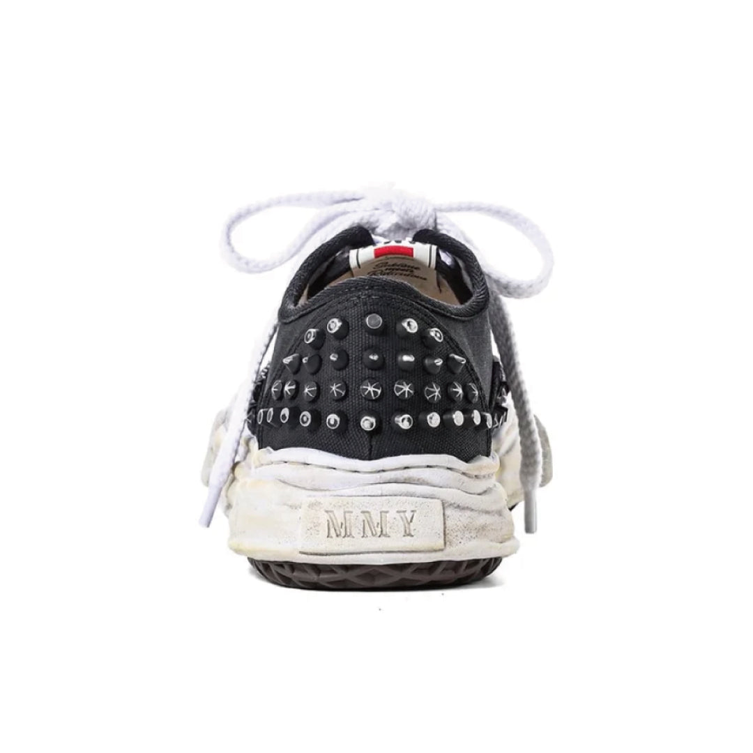 BAKER Original Sole Studded Paint Canvas Low-Top Sneaker ｜Black