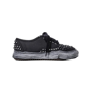 BAKER Original Sole Studded Paint Canvas Low-Top Sneaker ｜Black/ Black