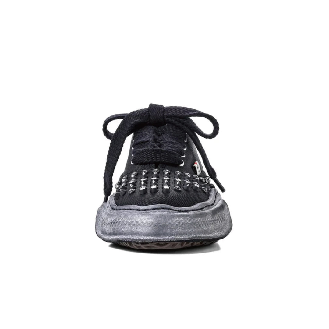 BAKER Original Sole Studded Paint Canvas Low-Top Sneaker ｜Black/ Black
