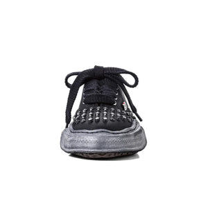 BAKER Original Sole Studded Paint Canvas Low-Top Sneaker ｜Black/ Black