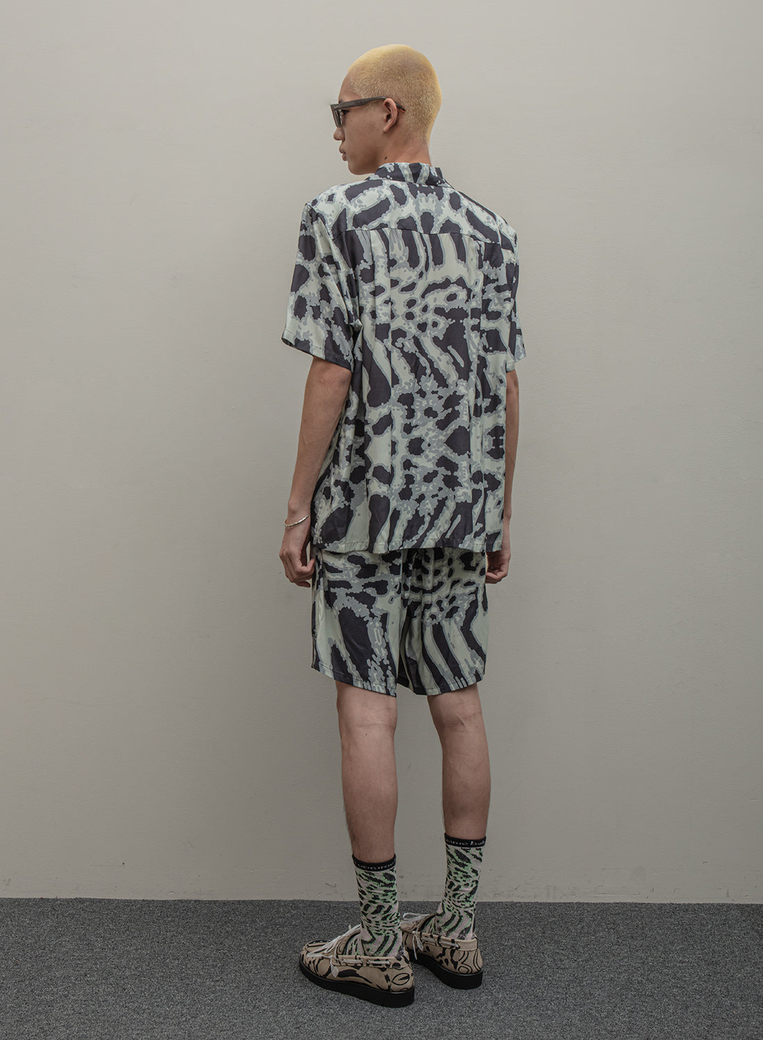 ACID ANIMAL RAYON SS SHIRT｜GRAY