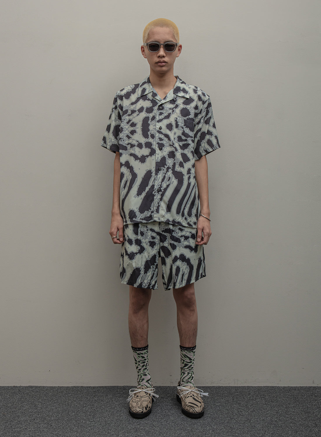 ACID ANIMAL RAYON SS SHIRT｜GRAY
