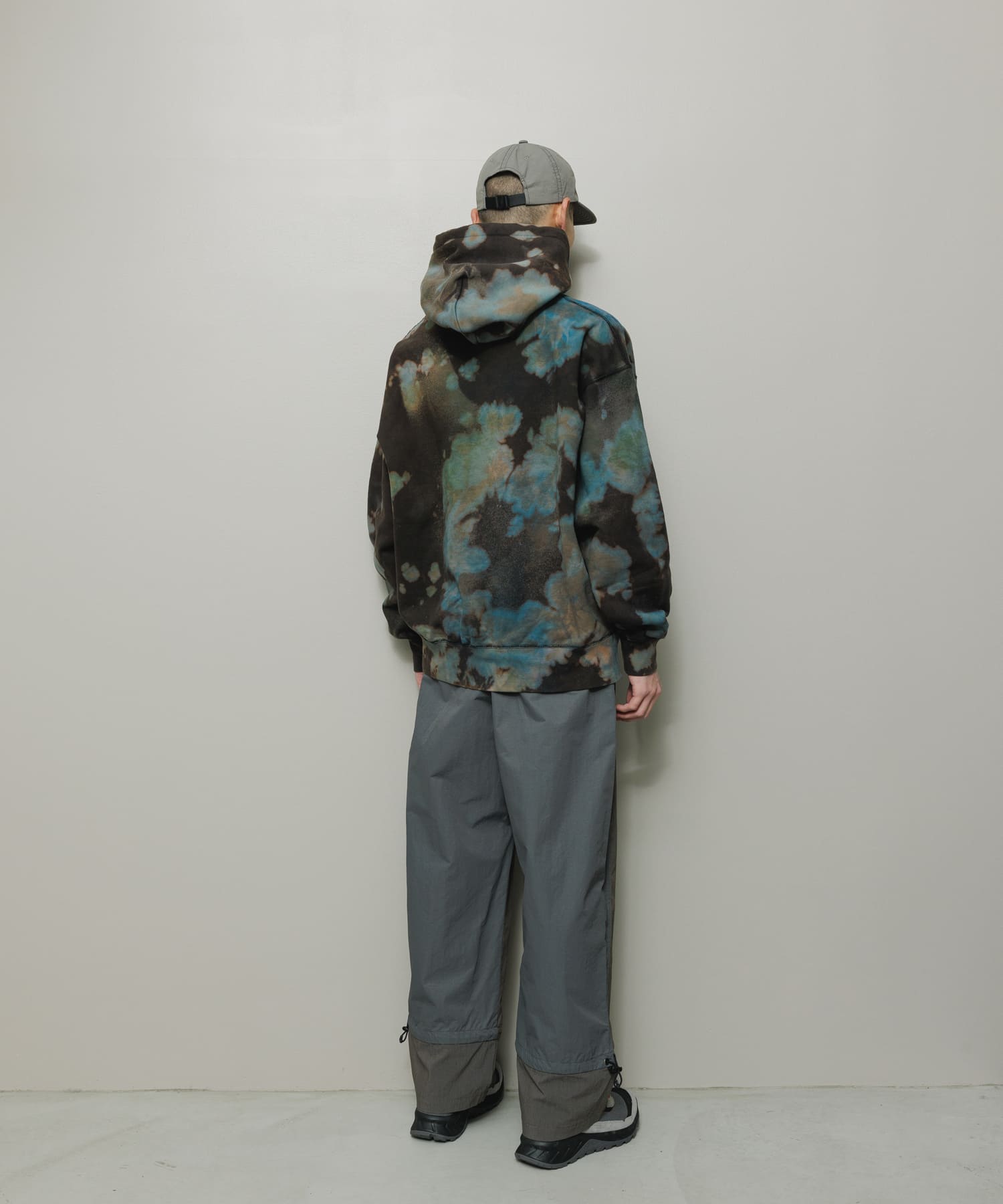 LOGO TIE DYE HOODIE  by YUKIDYE