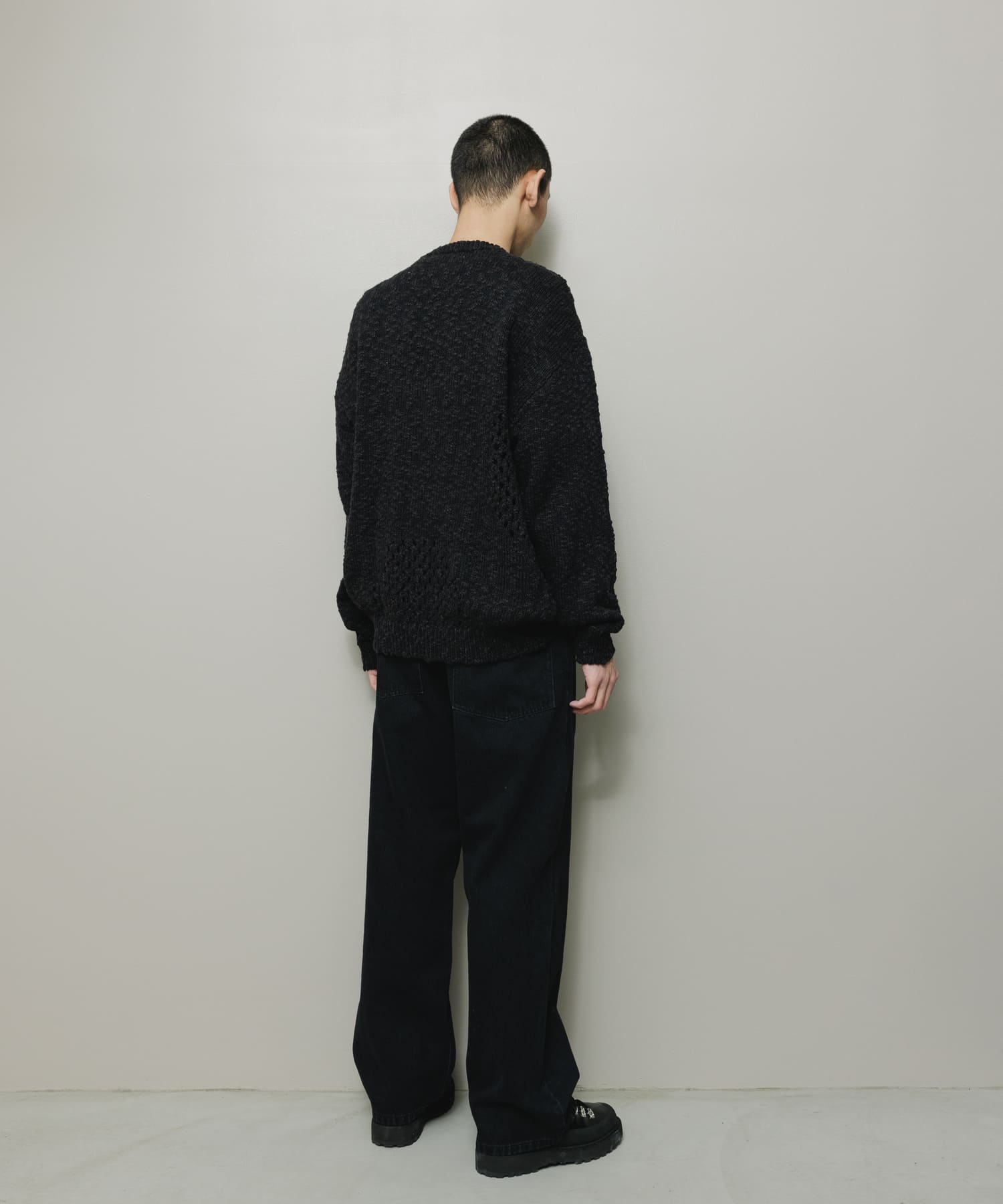 VENTILATION CREWNECK SWEATER｜BLACK