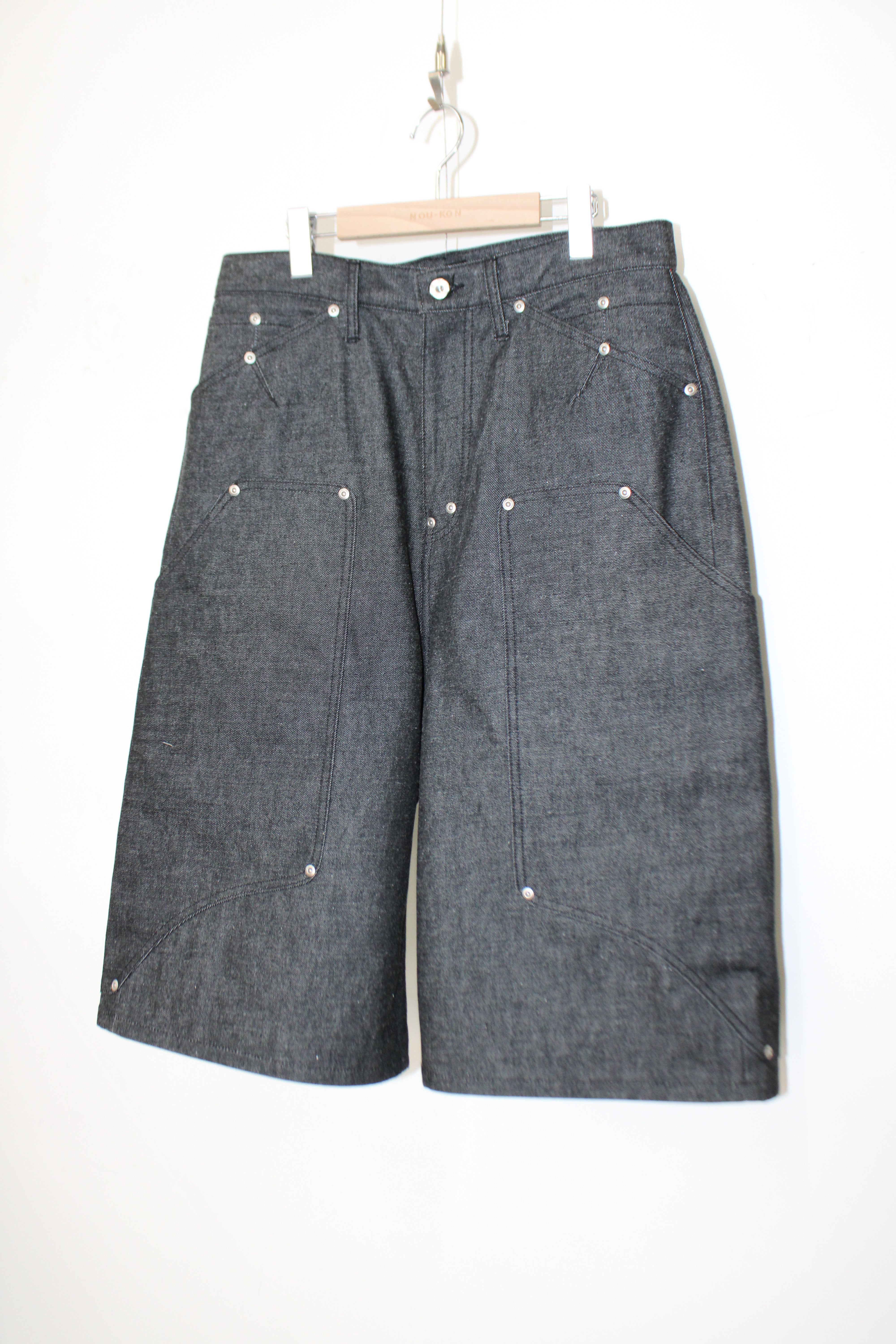 NEWCOMMUNE BAGGY DENIM SHORT｜BLACK