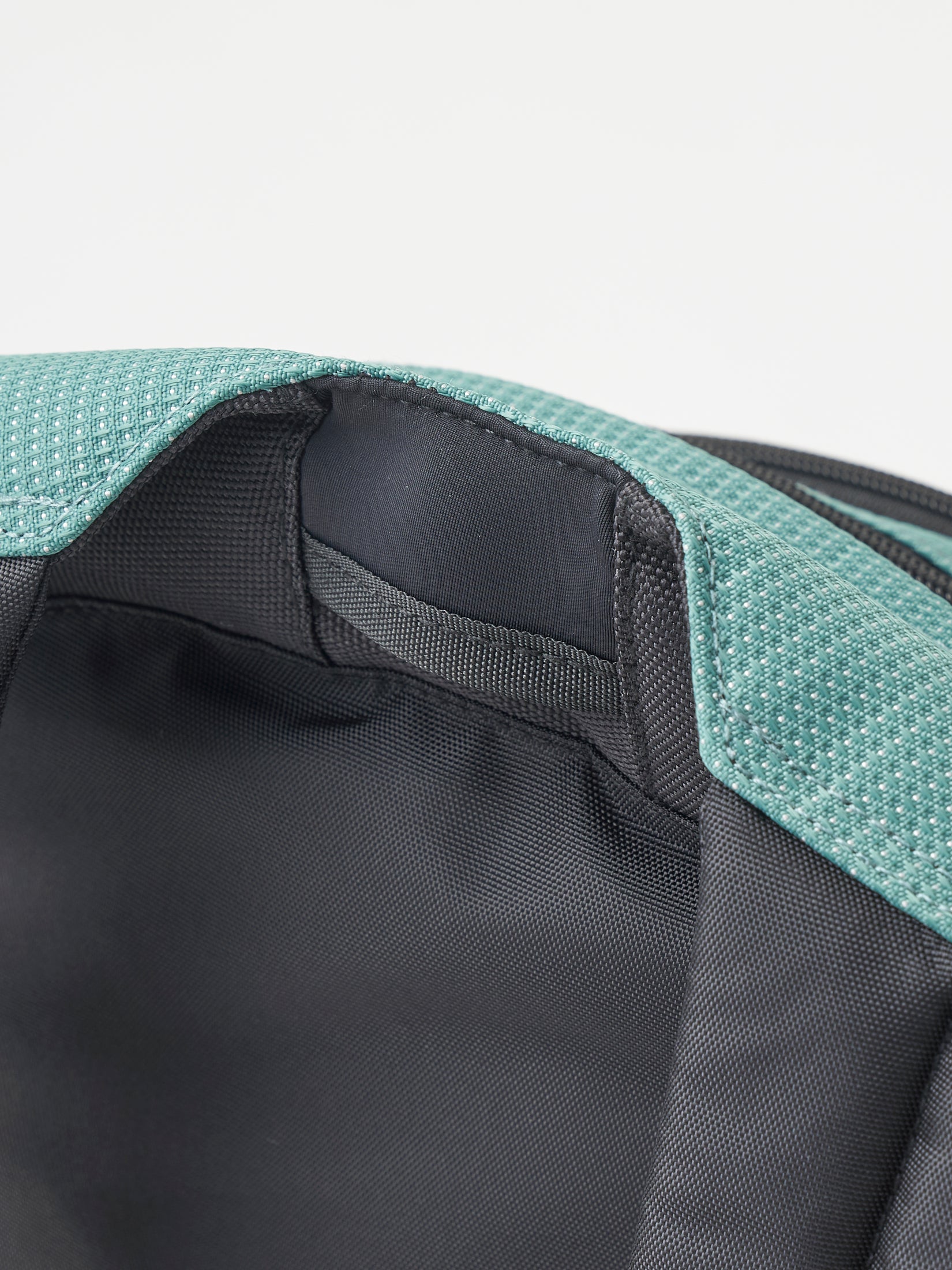 TECH BACK PACK｜GREY