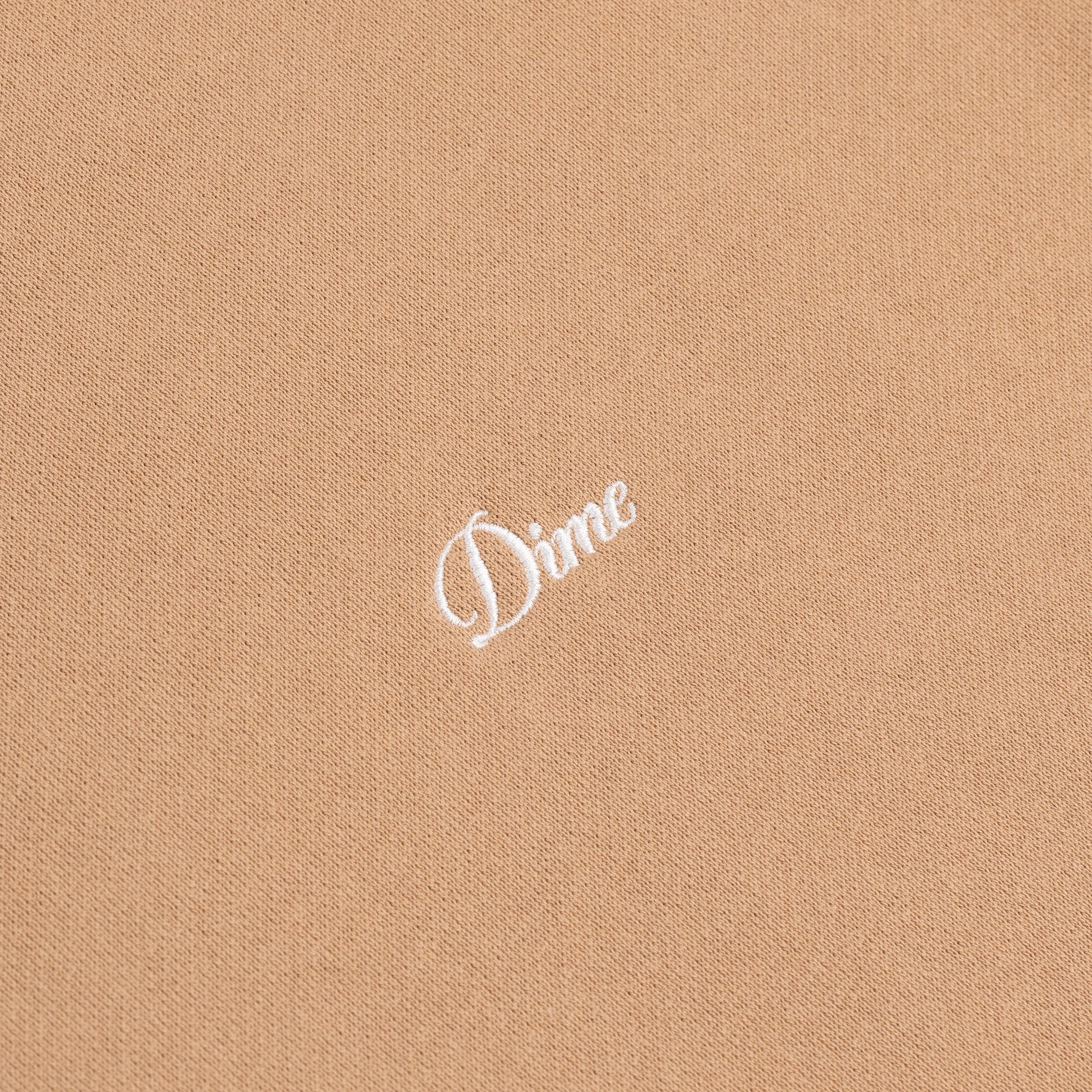 CURSIVE SMALL LOGO CREWNECK｜HAZELNUT