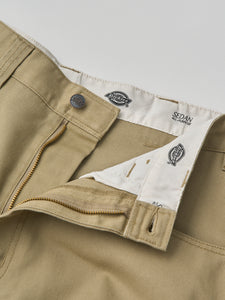 DICKIES® / CARPENTER WIDE SHORTS｜KHAKI