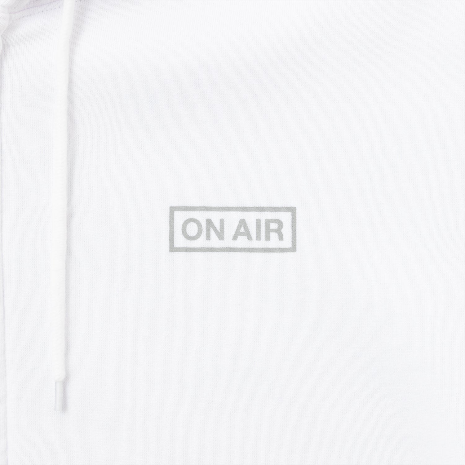 ON AIR BASIC LOGO HEAVYWEIGHT FLEECE FULL ZIP HOODIE｜WHITE