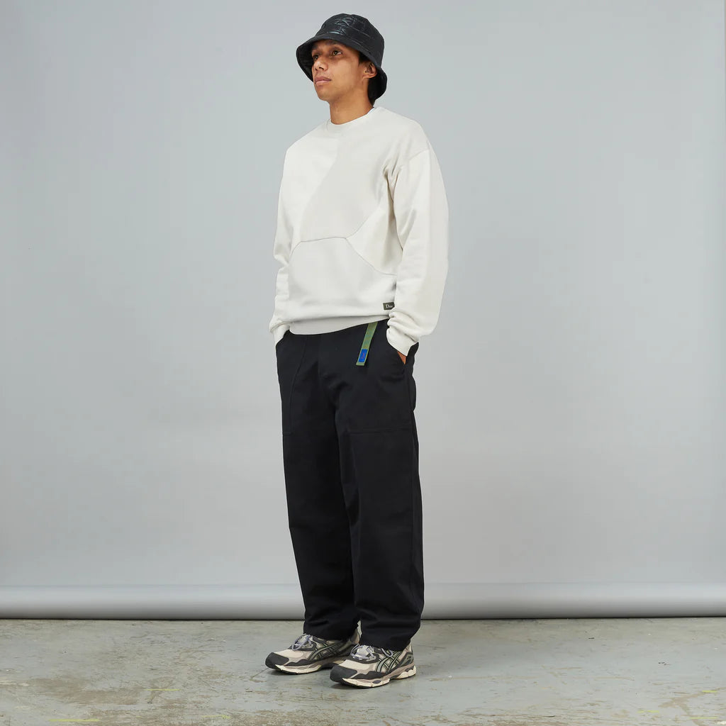 VOLCANIC CREWNECK｜OFF WHITE