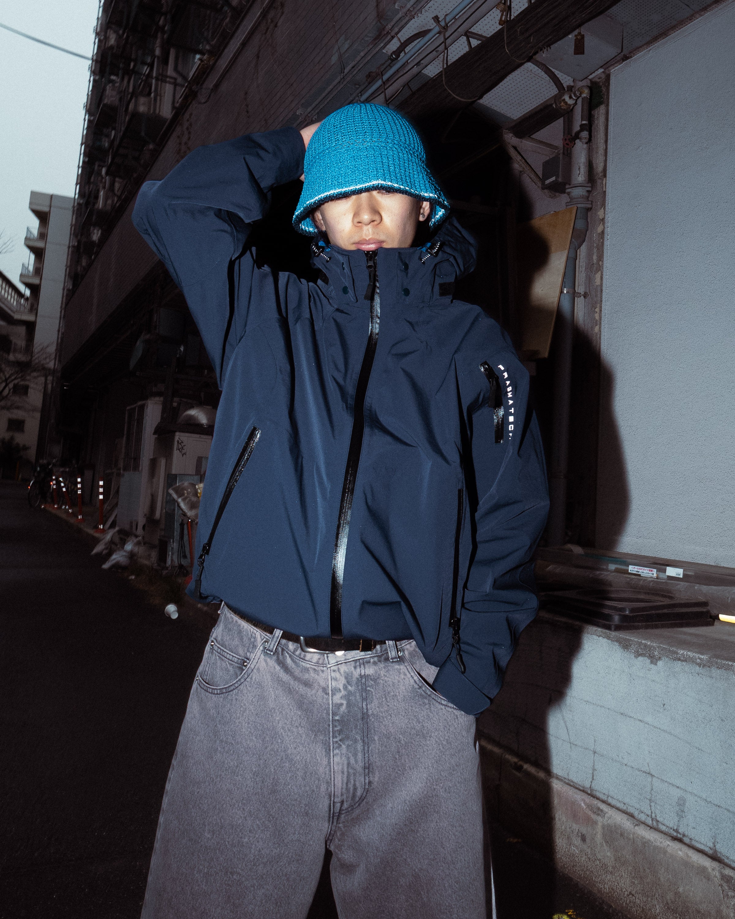 PRAGMATECH PAVEMENT JACKET｜NAVY