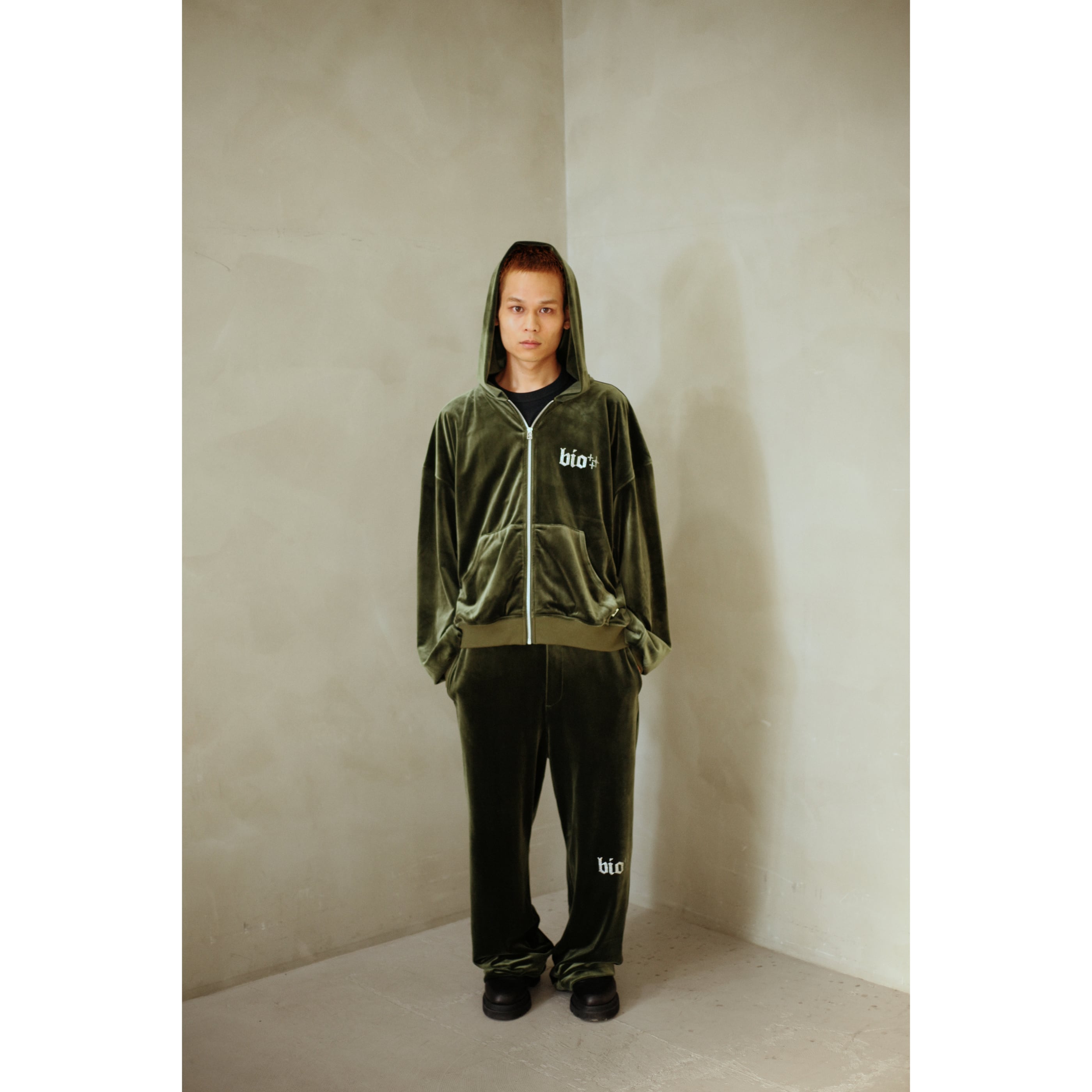 VELOUR TROUSERS｜GREEN