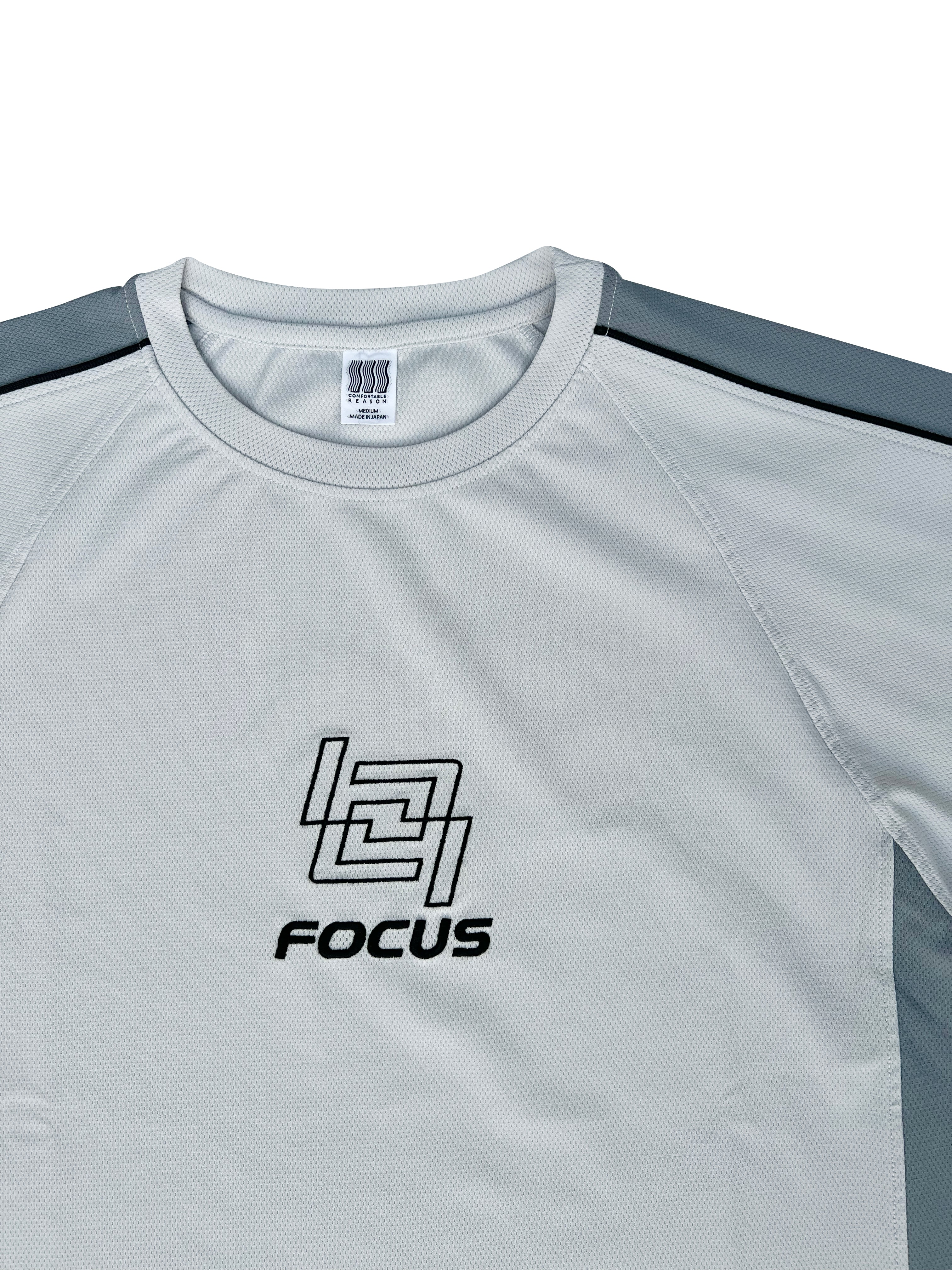 SHIFT THE FOCUS MESH TEE｜GREY